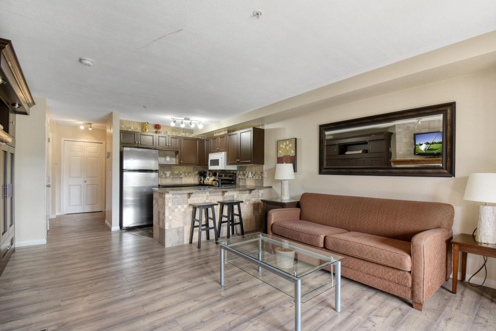 Borgata Lodge Resort Kelowna Eksteriør billede